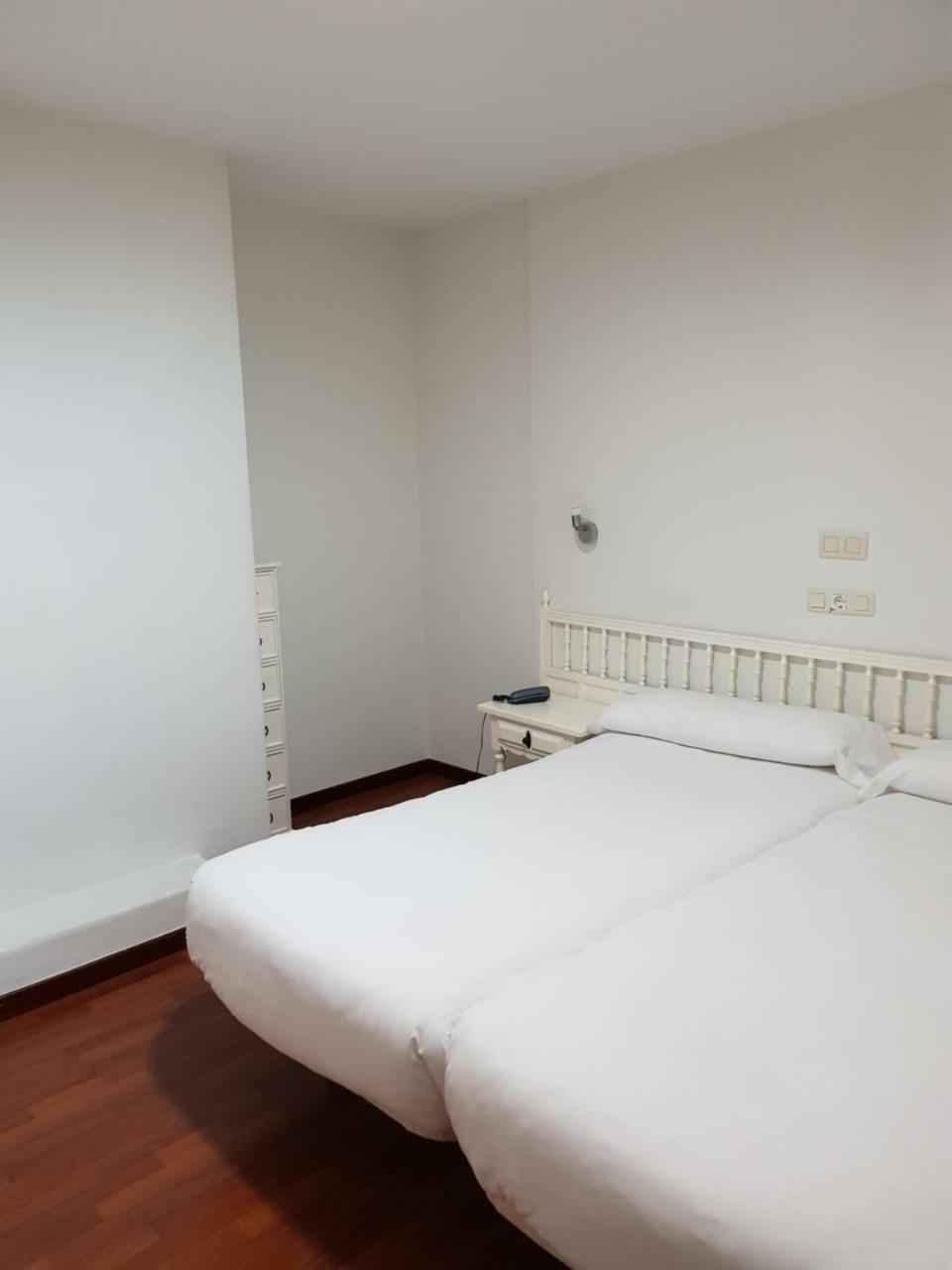 Hotel Rosalia de Castro Pontevedra Exterior foto